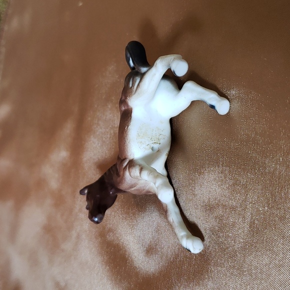 3 Horse Figurines - Picture 11 of 12